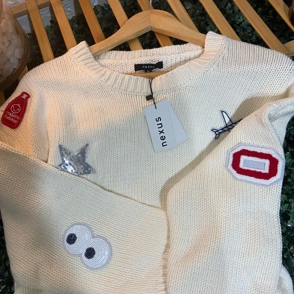 Nexus Sweater. Size- Free size - Picture 4 of 12